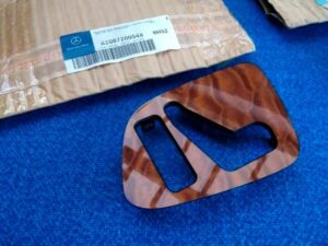 A2087200548 ORNAMENT SCAUN SOFER MERCEDES